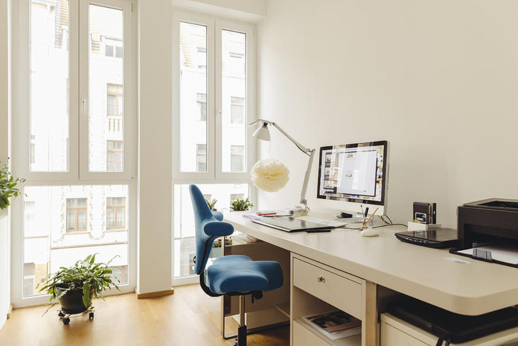 Modern Office Decor Ideas for Small Spaces - Uncommongifts.in